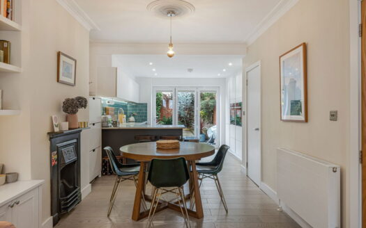 Colville Road, London, E17 6EL