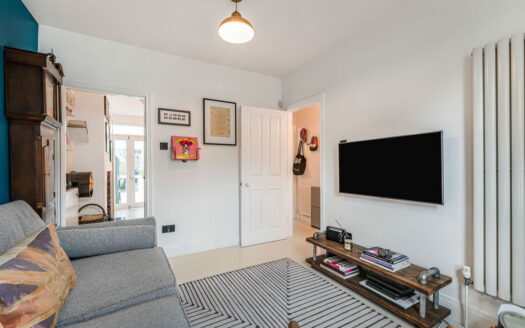 Colville Road, Walthamstow, London, E17 6EL