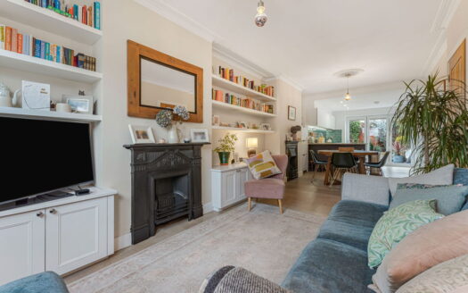 Colville Road, London, E17 6EL