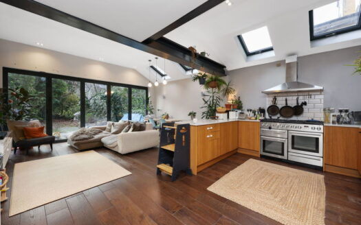 Beresford Road, Highbury, London, N5 2HR