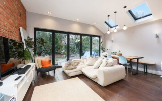 Beresford Road, Highbury, London, N5 2HR