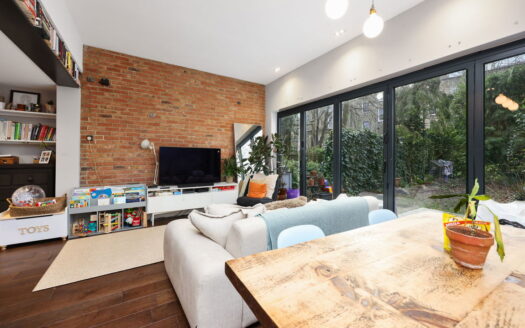 Beresford Road, Highbury, London, N5 2HR