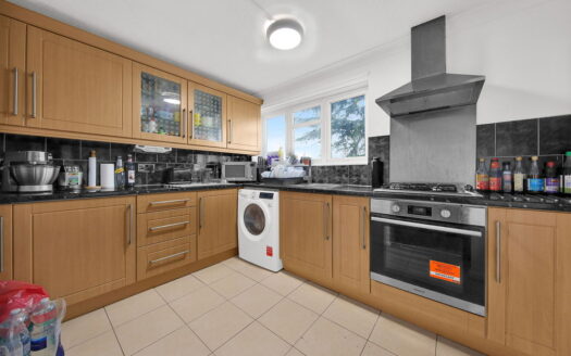 Falmouth Avenue, London, E4 9QS