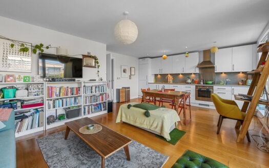 Kleine Wharf, Orsman Road, London, N1 5QL